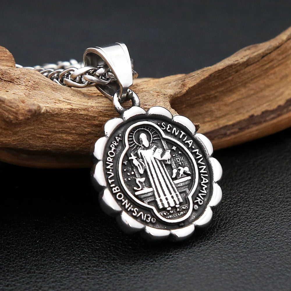 PENDRA Benedictus Vintage Catholic Saint Benedict Pendant