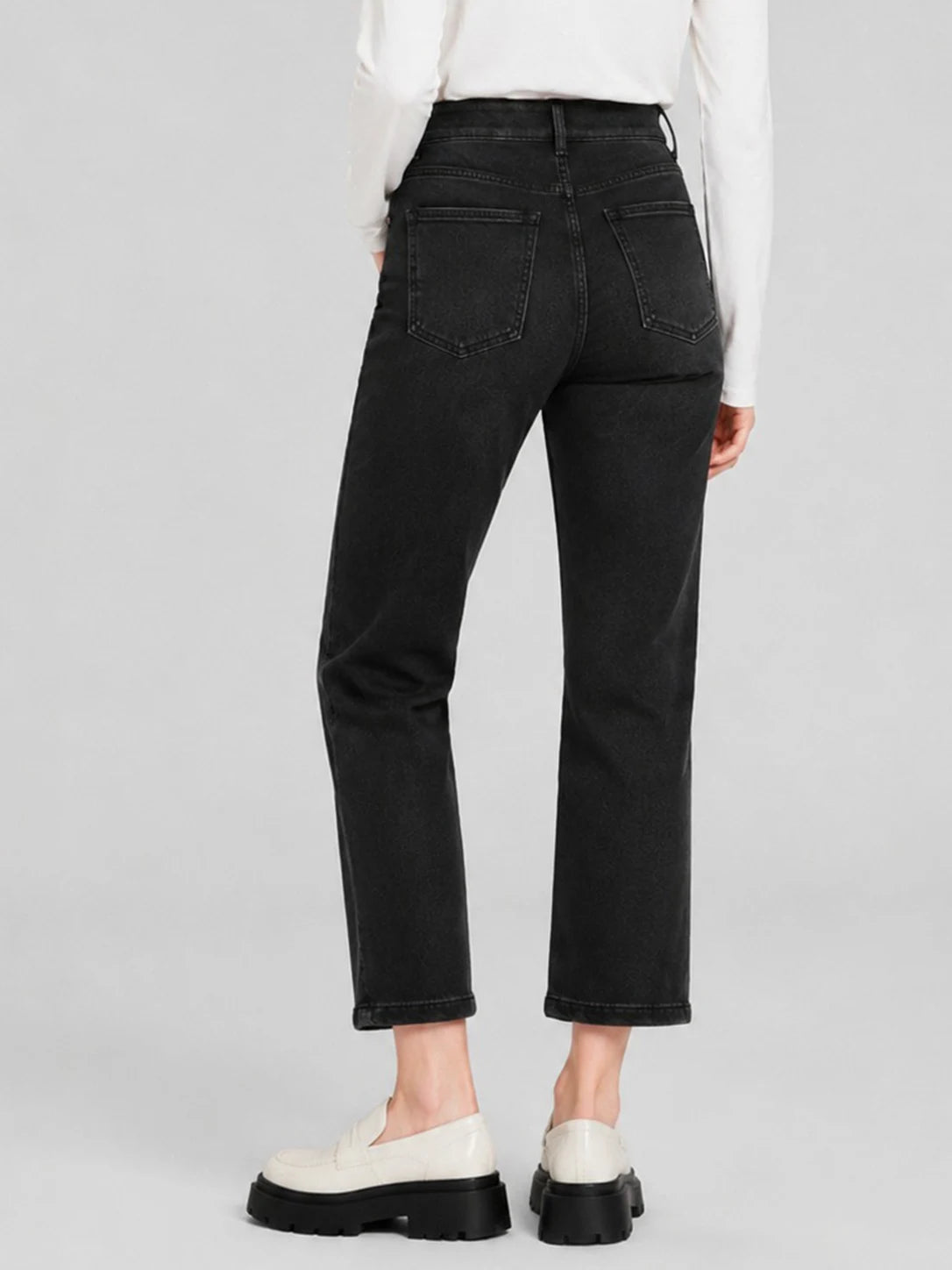 Women's solid color important stretch cropped tight jeans, fashionable and simple style, button design, suitable for spring and summer outings and dates