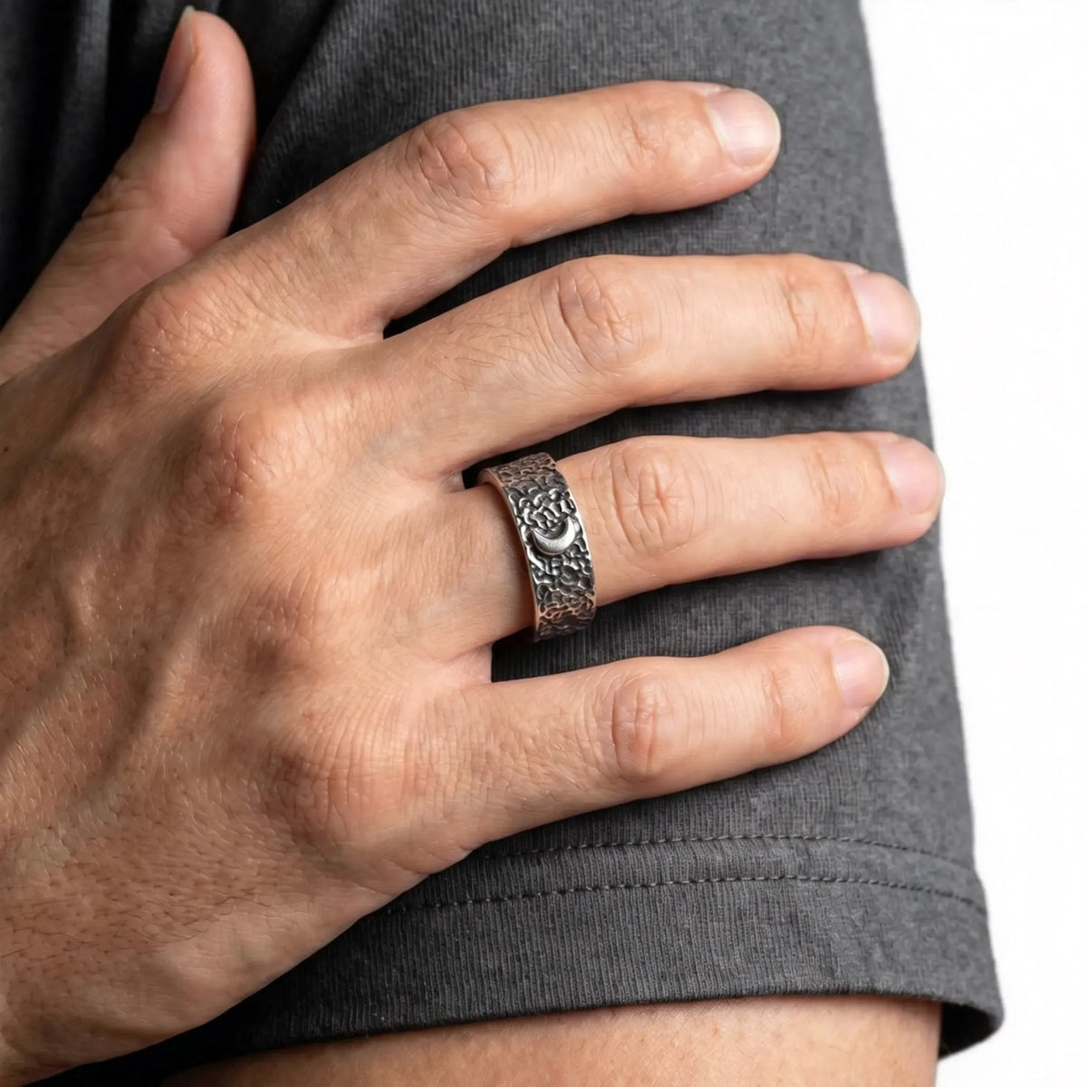 PENDRA Sun Moon Bend Steel Ring