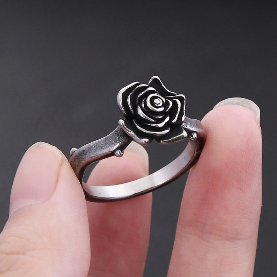 PENDRA Blackrose Vintage Black Rose Ring