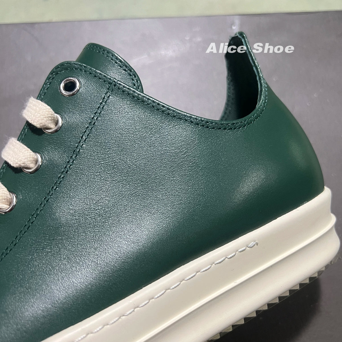PENDRA Retro Green Green Leather Low-Top Platform Sneakers