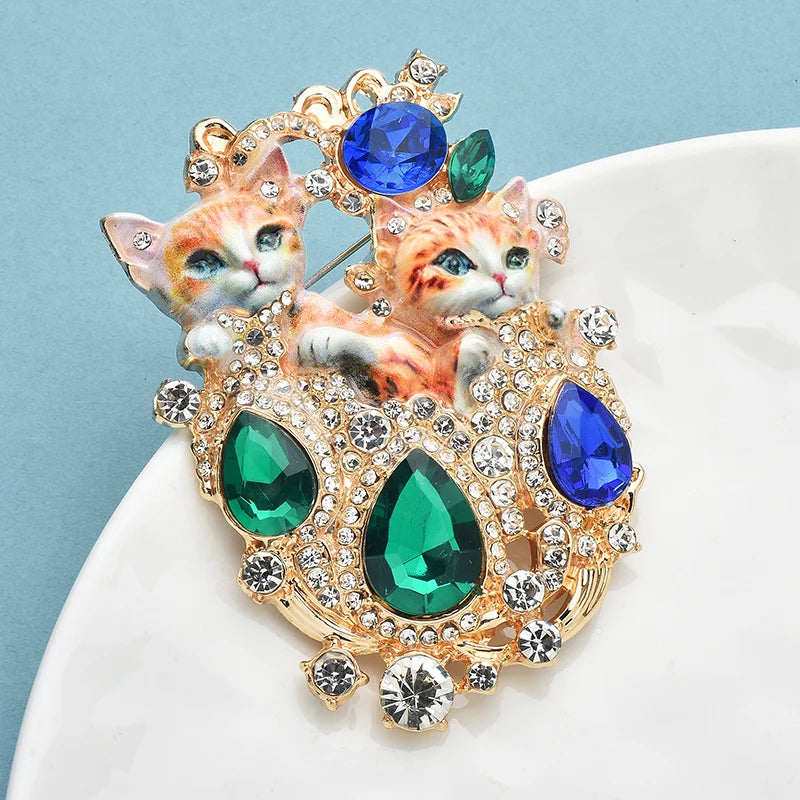 PENDRA Catelle Lovely Vintage Cat Brooch