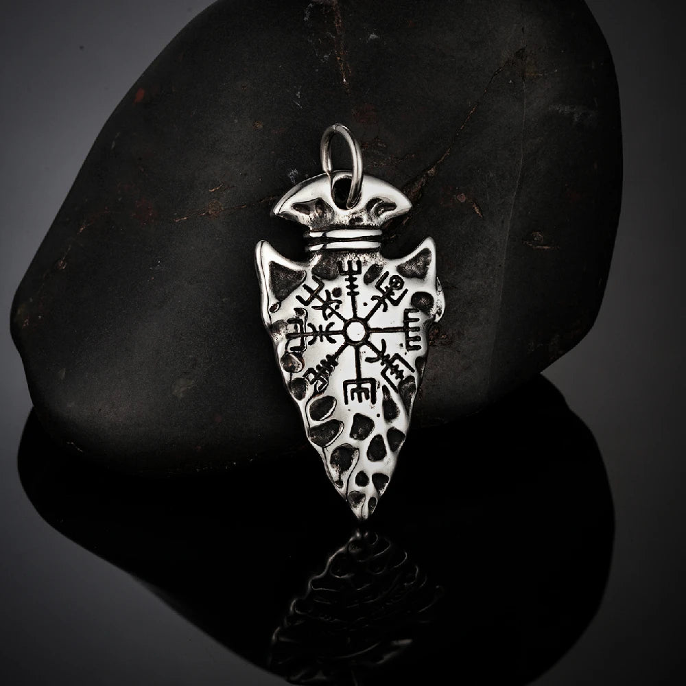 PENDRA Compass Gold Necklace