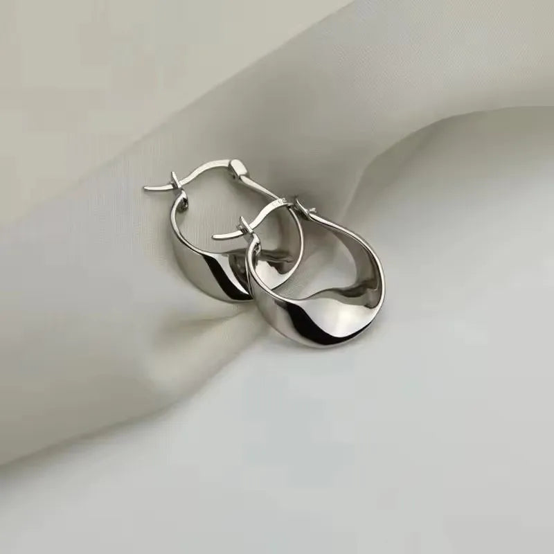 VENTFILLE 925 Sterling Silver  Starfish Hoop Earring for Women New Personality Trendy Starfish Earrings