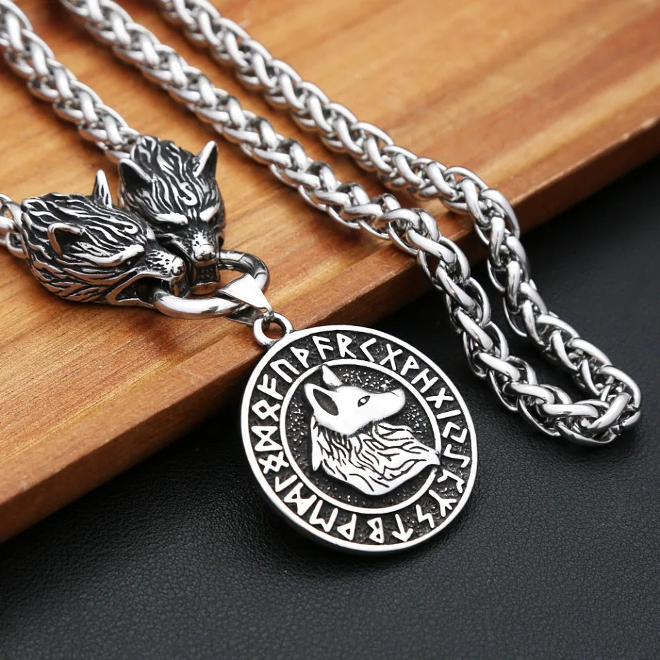 PENDRA Wolfcrest Viking Wolf Head Necklace