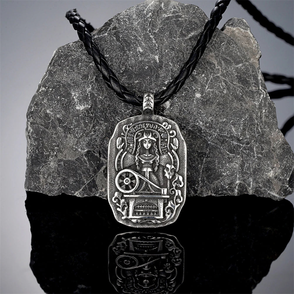 PENDRA Freya Norse Necklace