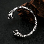 PENDRA OT Buckle Stainless Steel Chain Bracelet