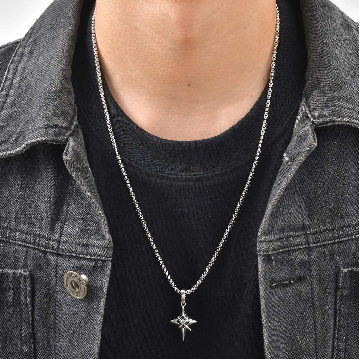PENDRA Cross Star Pendant Necklace