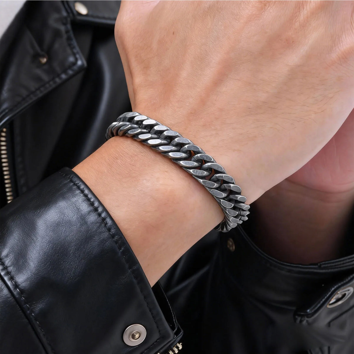 PENDRA Cuban Chunky Bracelet