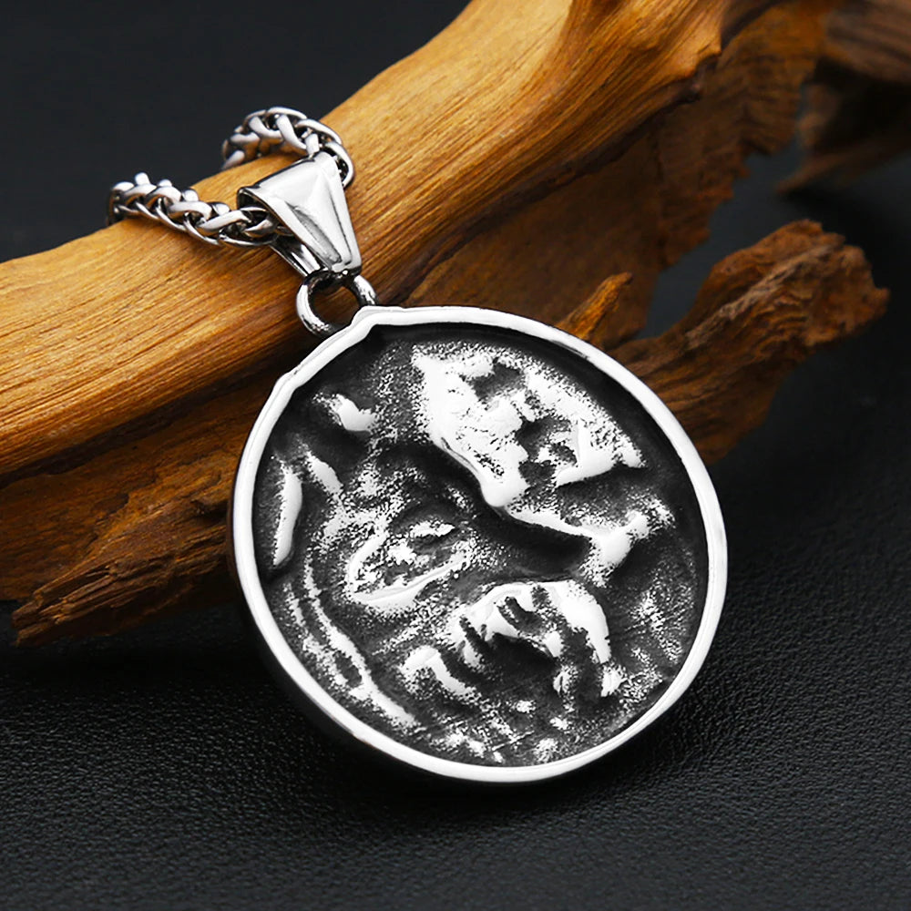PENDRA Wolfcrest Viking Wolf Head Pendant