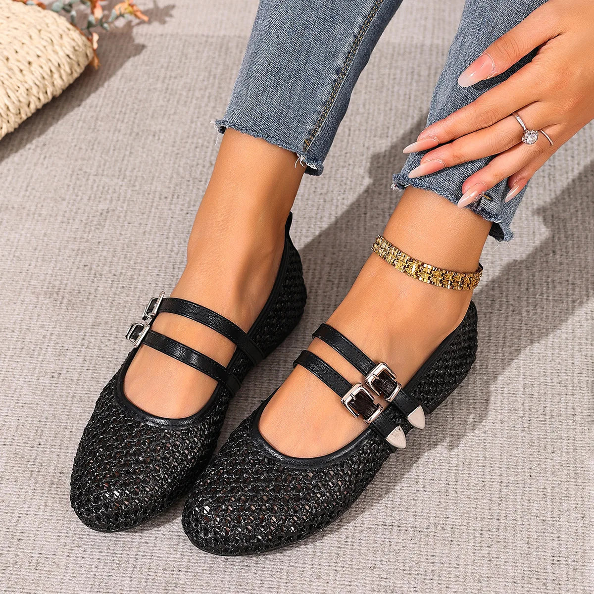 Versatile Elegant Commuting Breathable Spring and Summer Daily Flat Bottom Round Head Large Women's Woven Belt Buckle Shoes