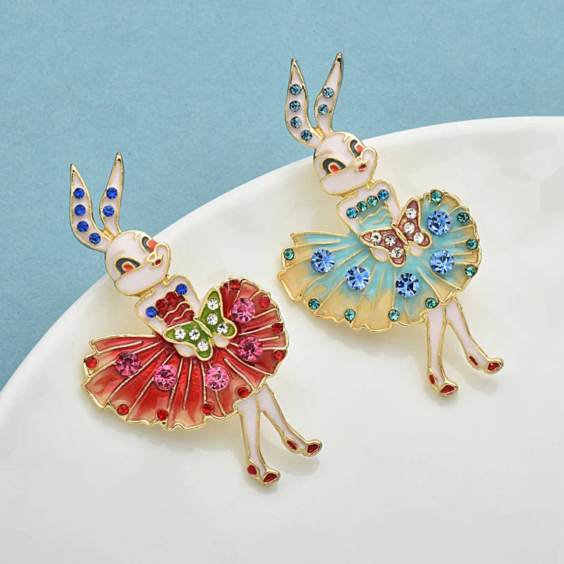 Wuli&baby Lovely Bunny Rabbit Brooches For Women Lady 2-color Enamel Wear Dress Rare Party Casual Brooch Pins Gifts