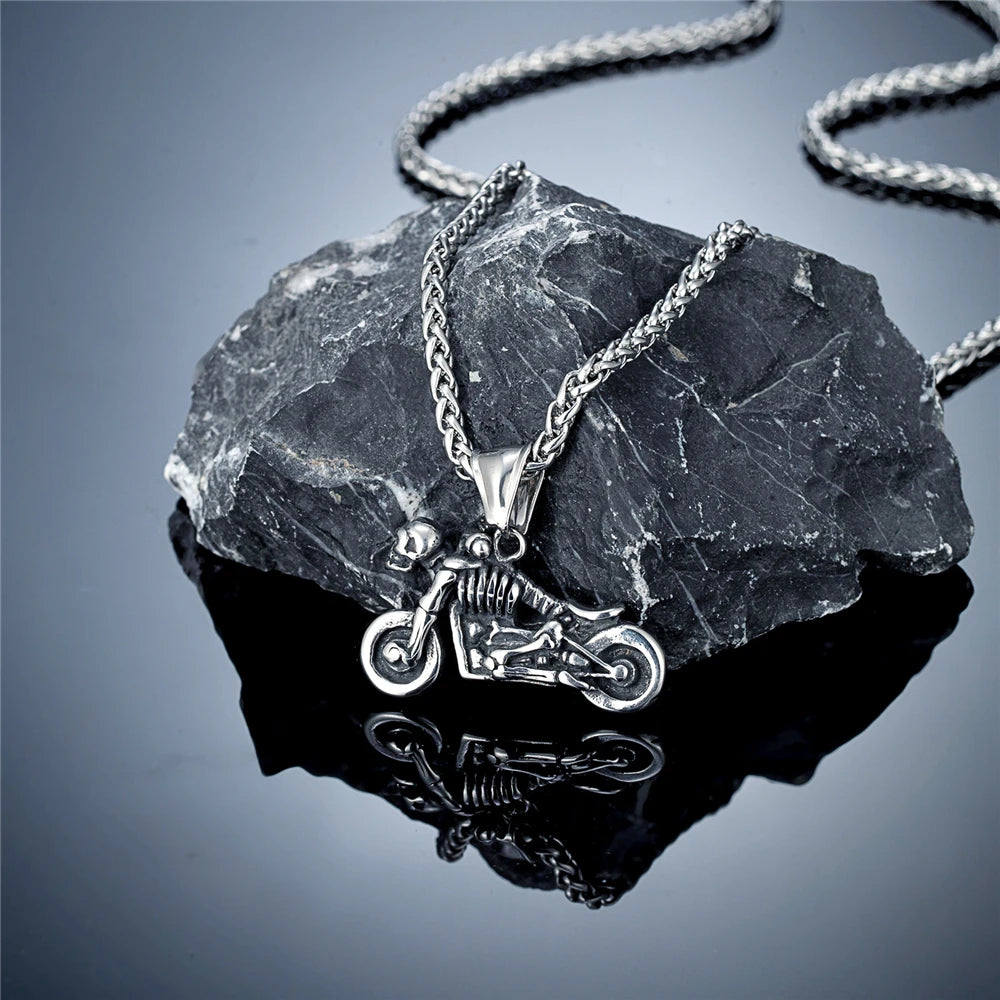 PENDRA Skull Norse Necklace