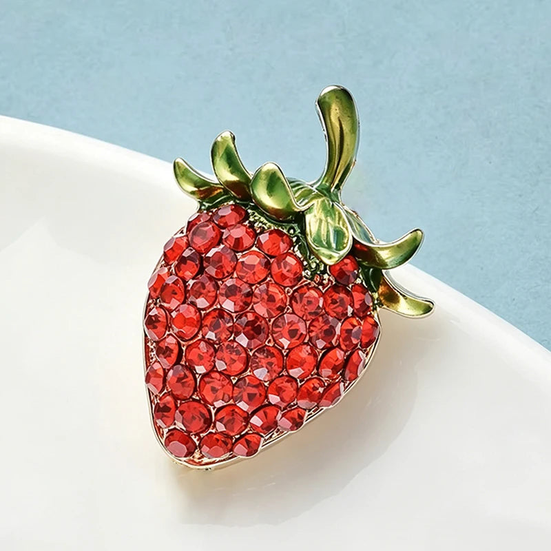 PENDRA Strawberrya Shining Rhinestone Strawberry Brooch