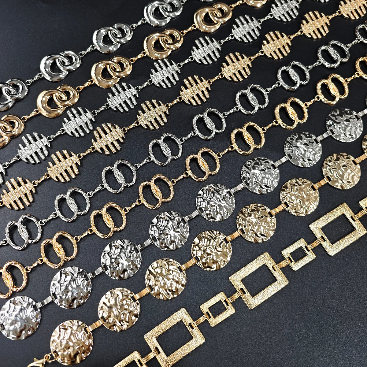 Luxury Desiner Metal Chatelaine Haute Couture Summer Dress With Fashionable Ins Style Decorative Plus Waist Chain Belt For Women