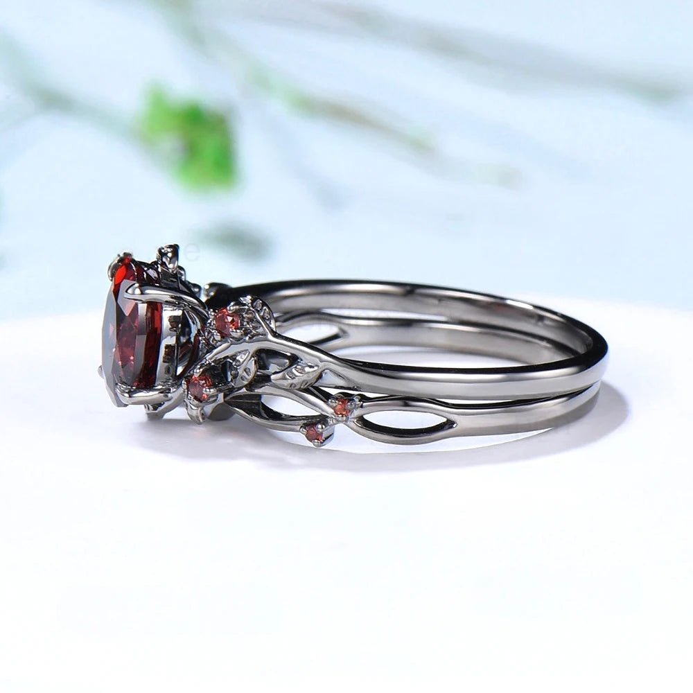 PENDRA Black Rose Red Ring