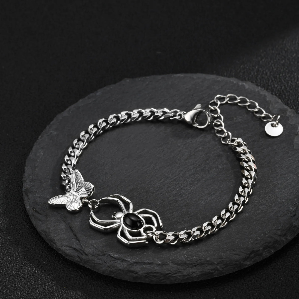 PENDRA Spider Agate Bracelet