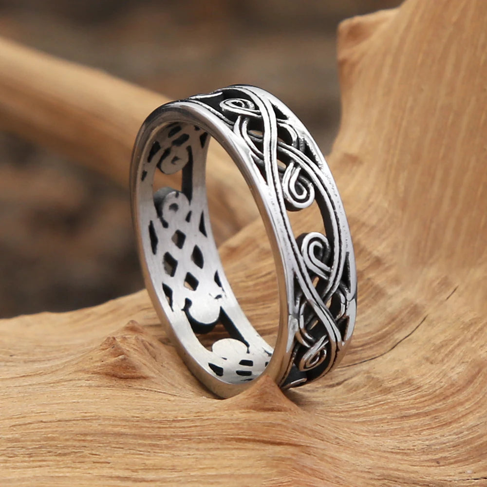 PENDRA Celticknot Stainless Steel Celtic Knot Ring