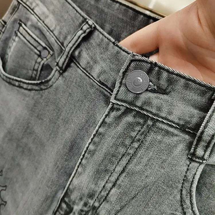 Spring and Autumn 2025 New Men's Jeans Gray Trendy Tiger Head Hot Diamond Printing Slim-fit Small Feet Trousers Men's Clothing