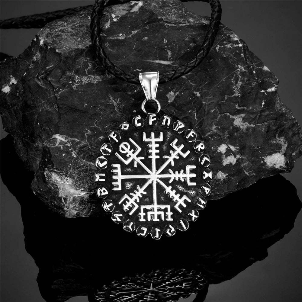 PENDRA Rune Compass Steel Necklace