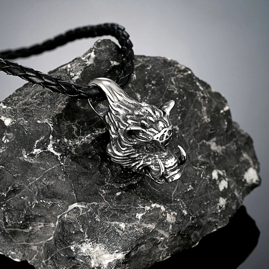PENDRA Vikings Vintage Necklace
