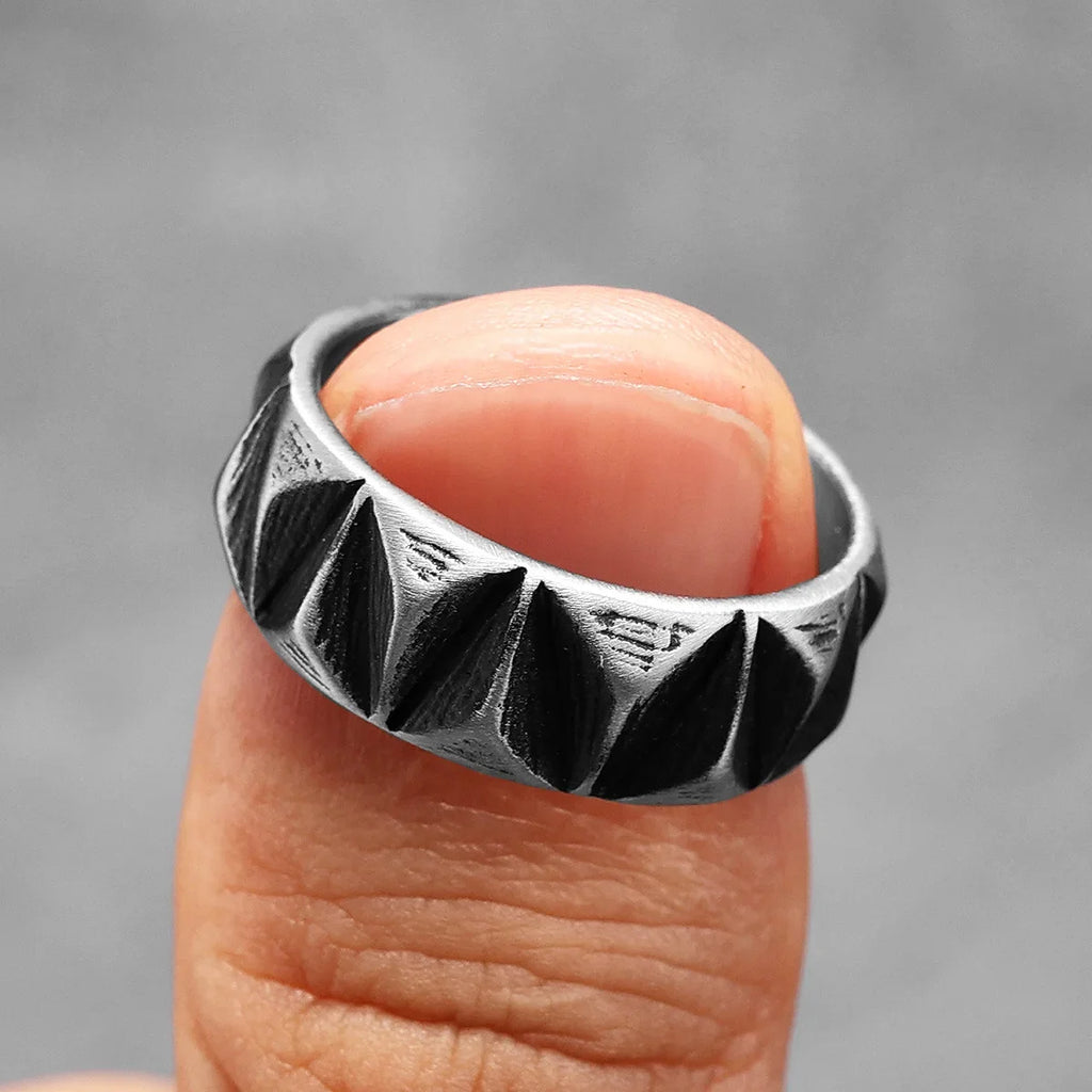 PENDRA Minimalism Cuts Rock Steel Ring