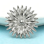 PENDRA Daisyelle Metal Daisy Brooch
