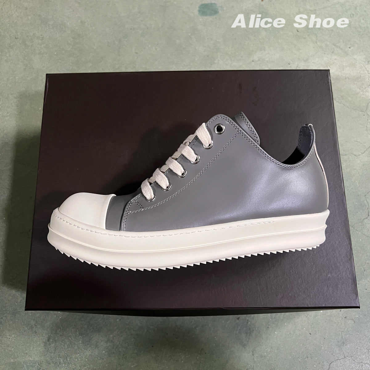 PENDRA Grey Punk Natural Grey Leather Low-Top Thick-Sole Platform Sneakers