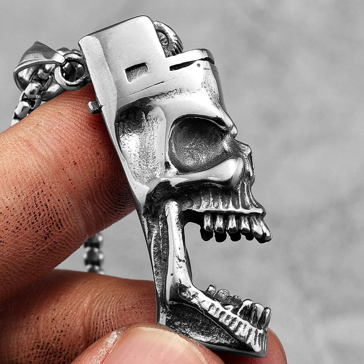 PENDRA Skull Lighter Cigarette Steel Necklace