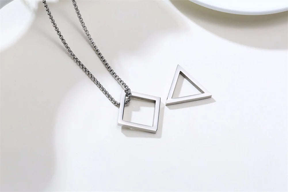PENDRA Interlocking Triangle Pendant Necklace