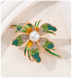 PENDRA Pearlina Pearl Flower Brooch