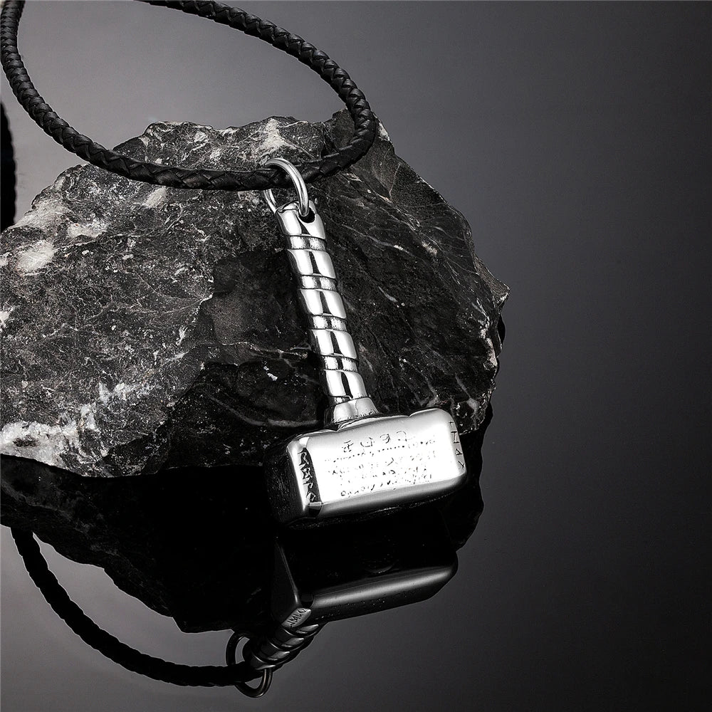 PENDRA Hammer Norse Necklace