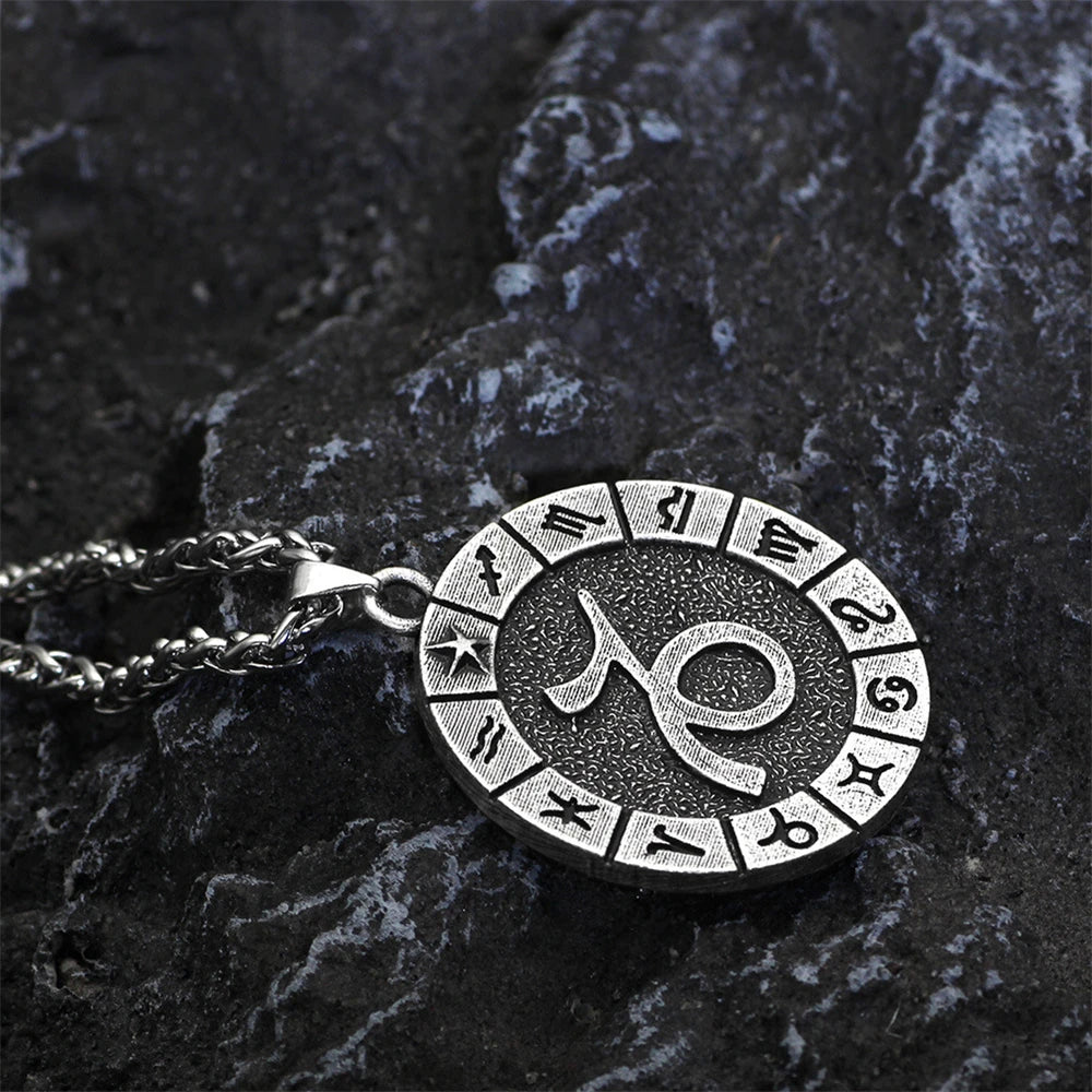 PENDRA Hip Norse Necklace
