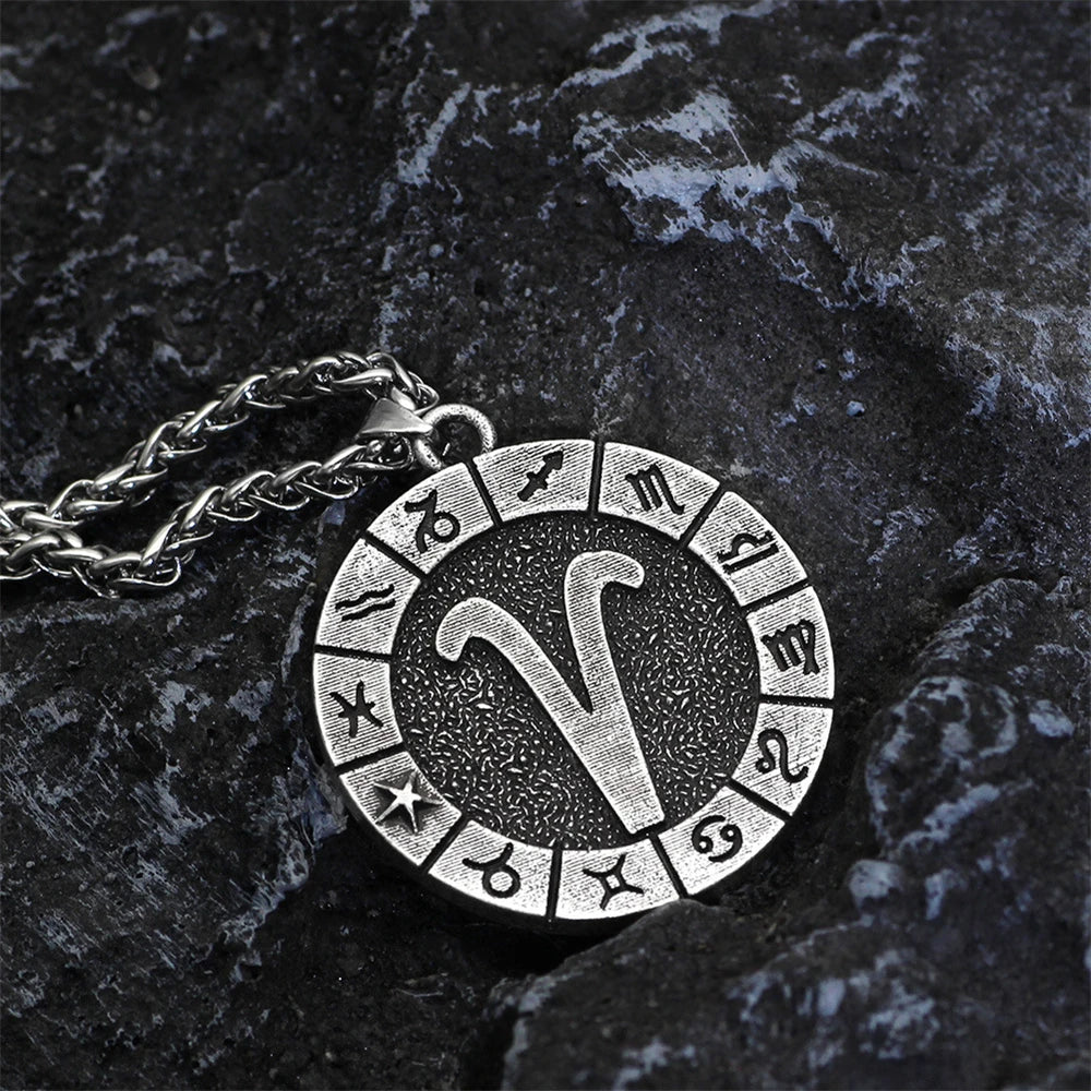 PENDRA Hip Norse Necklace