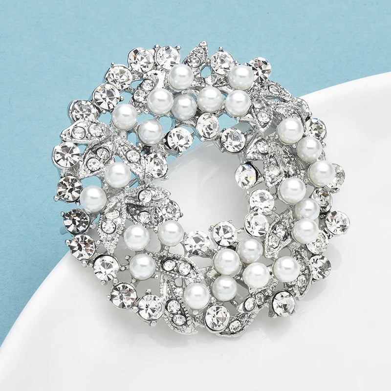 PENDRA Wreathfleur Elegant Pearl Flower Wreath Brooch