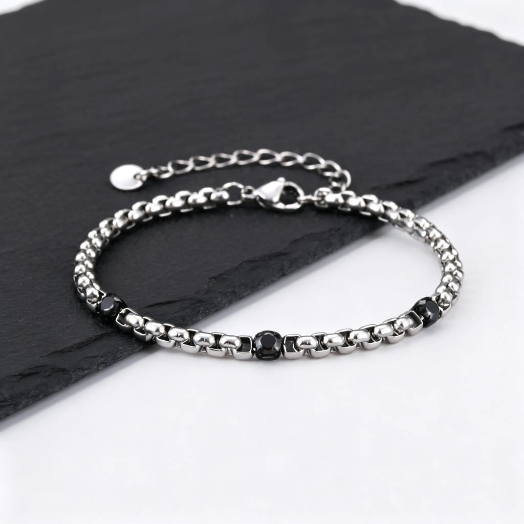 PENDRA Stone Black Bracelet
