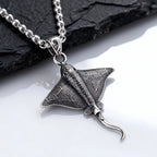 Men's Stainless Steel Devil Fish Necklace,Punk Vintage 3D Devil Fish Pendant Necklace,Shark Enthusiast Gift