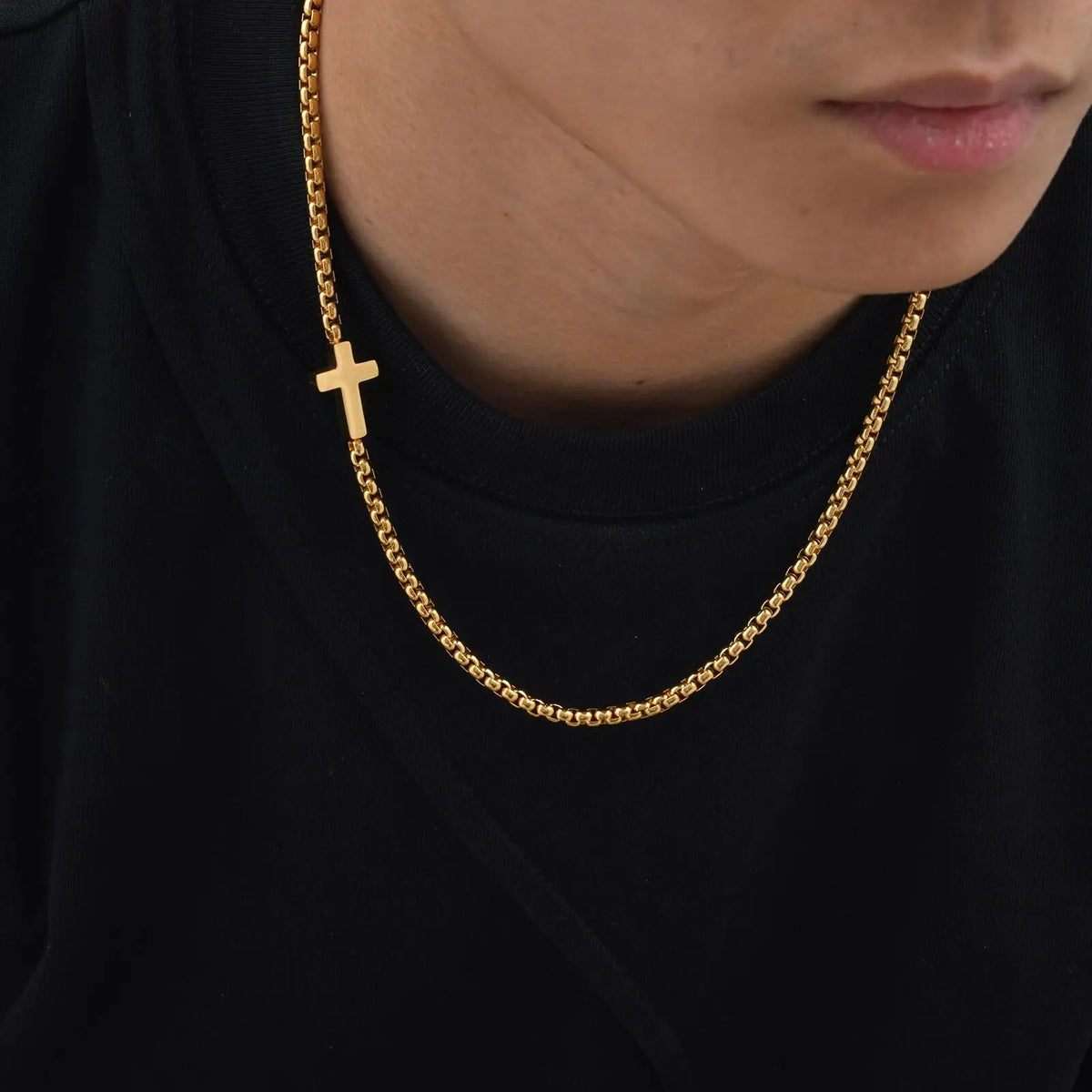 PENDRA Cross Square 2 Pendant Necklace
