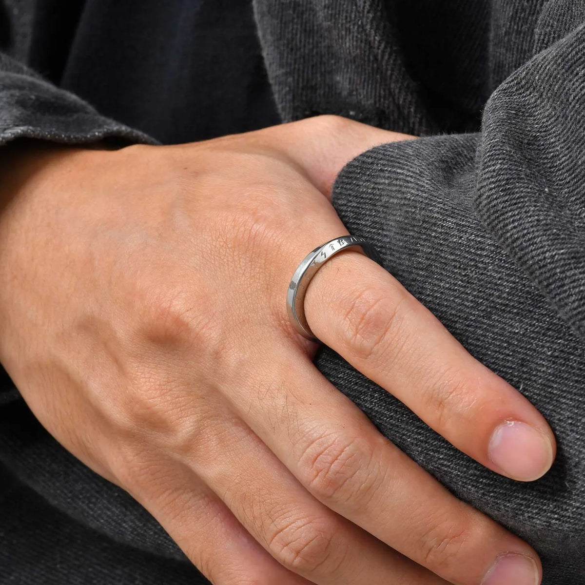 Viking Rune Symbol Mobius Ring for Men,Silver Color Stainless Steel Twisted Ring,Simple Classic Jewelry Gift