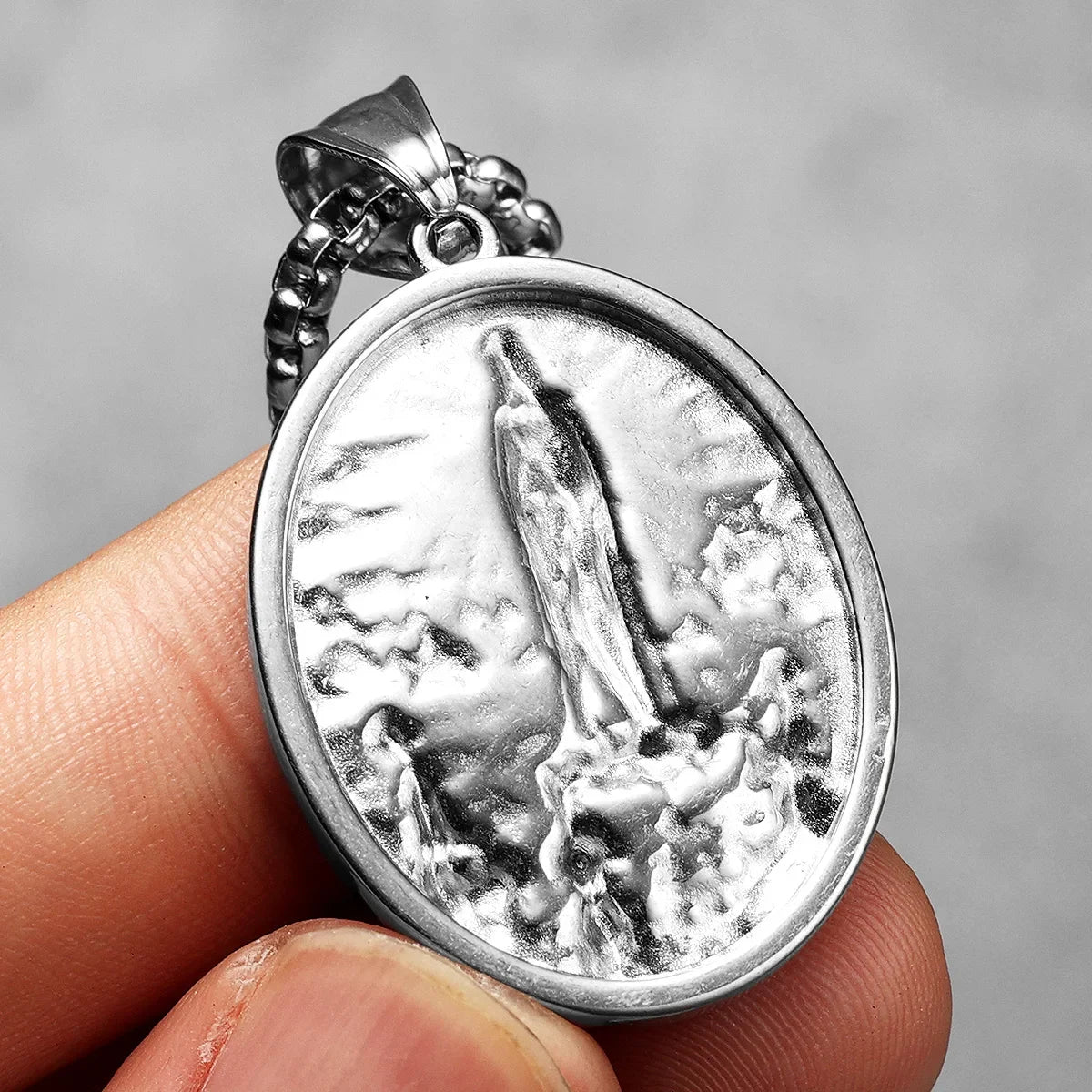 Virgin Mary Stainless Steel Men Necklaces Pendants Chains Women Jewelry New Cool Powerful Amulet Accessories Gifts Wholesale