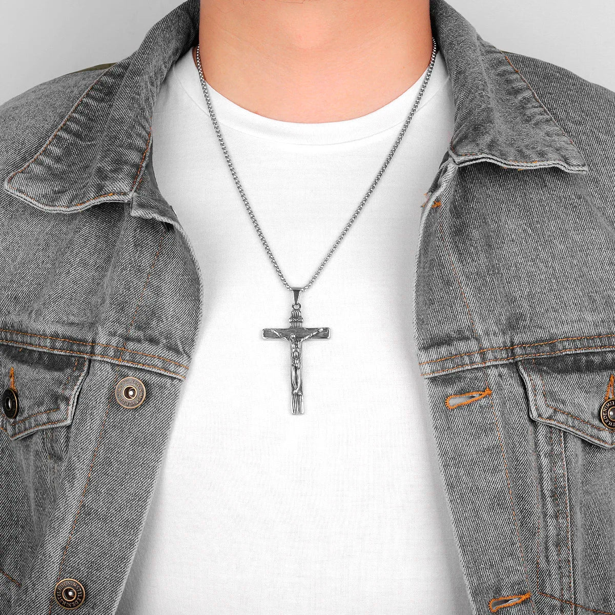 PENDRA Wrenlith Cross Charm Necklace