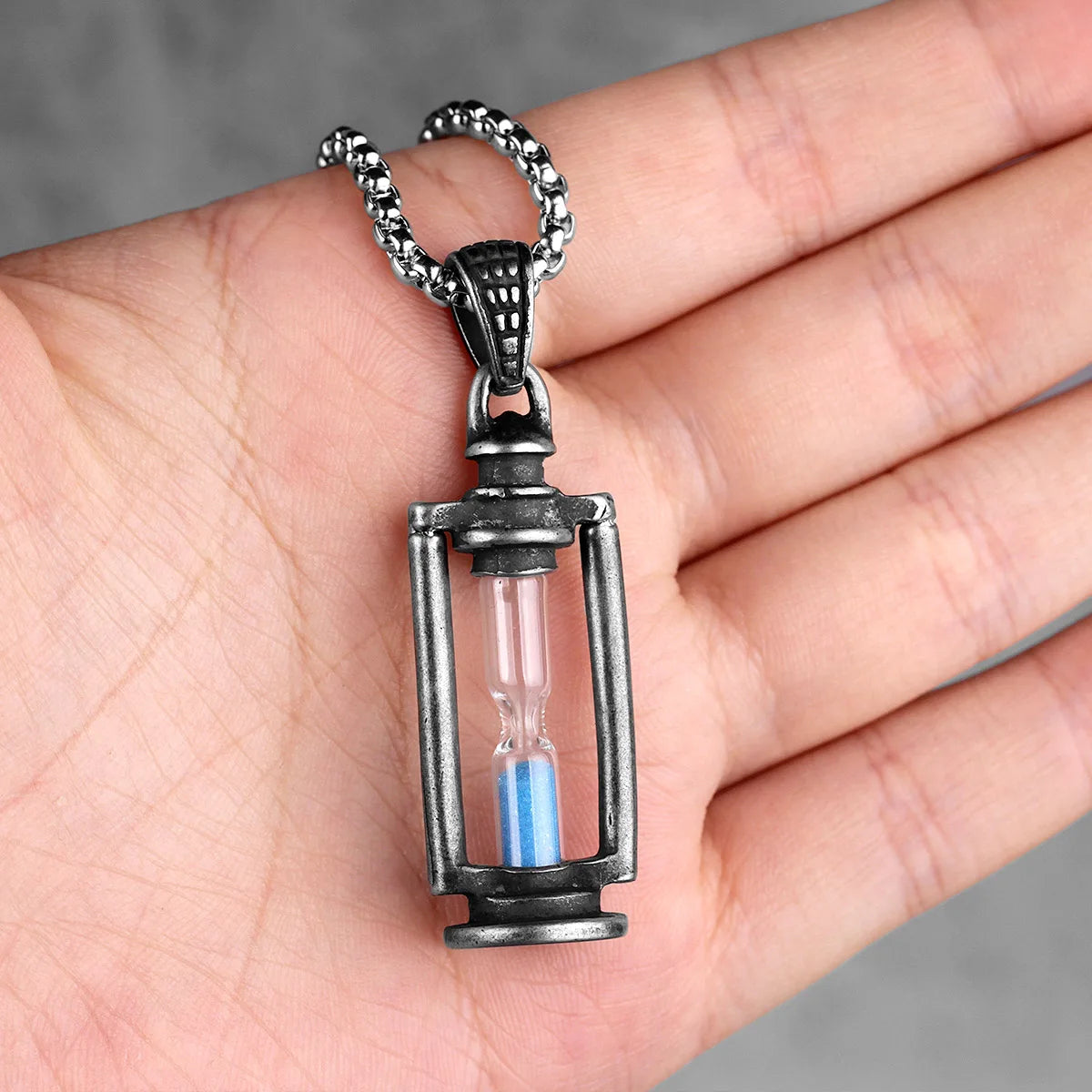 PENDRA Hourglass Steel Necklace