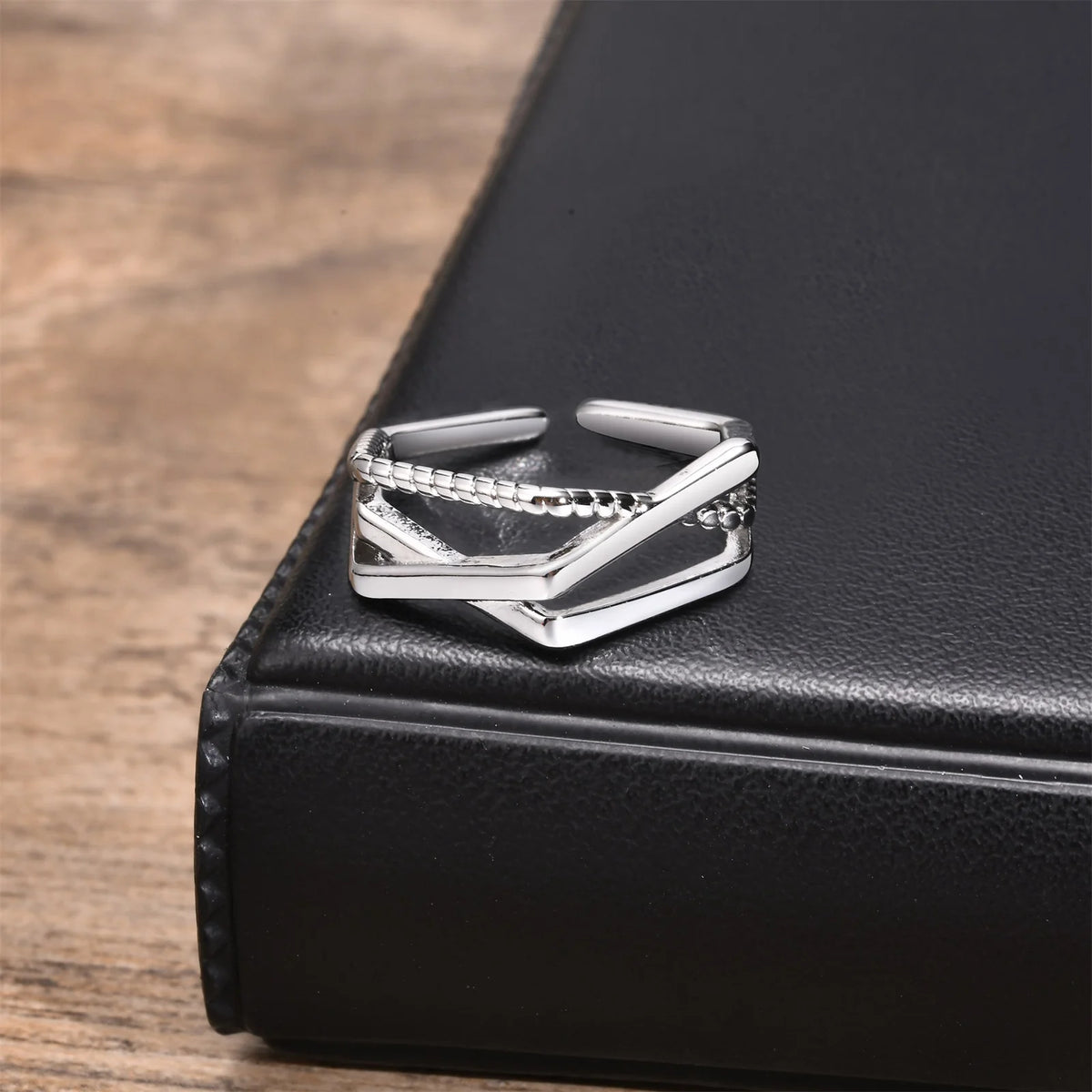 PENDRA Jornora Adjustable Ring