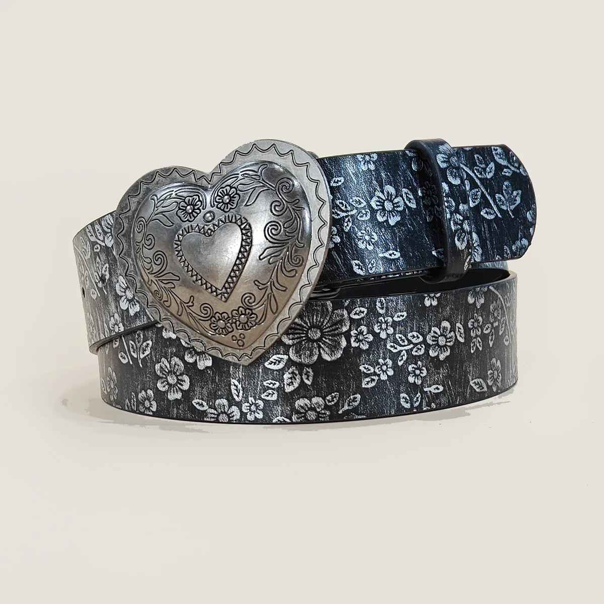 PENDRA Aureessa Leather Red Heart Buckle Heart Belt