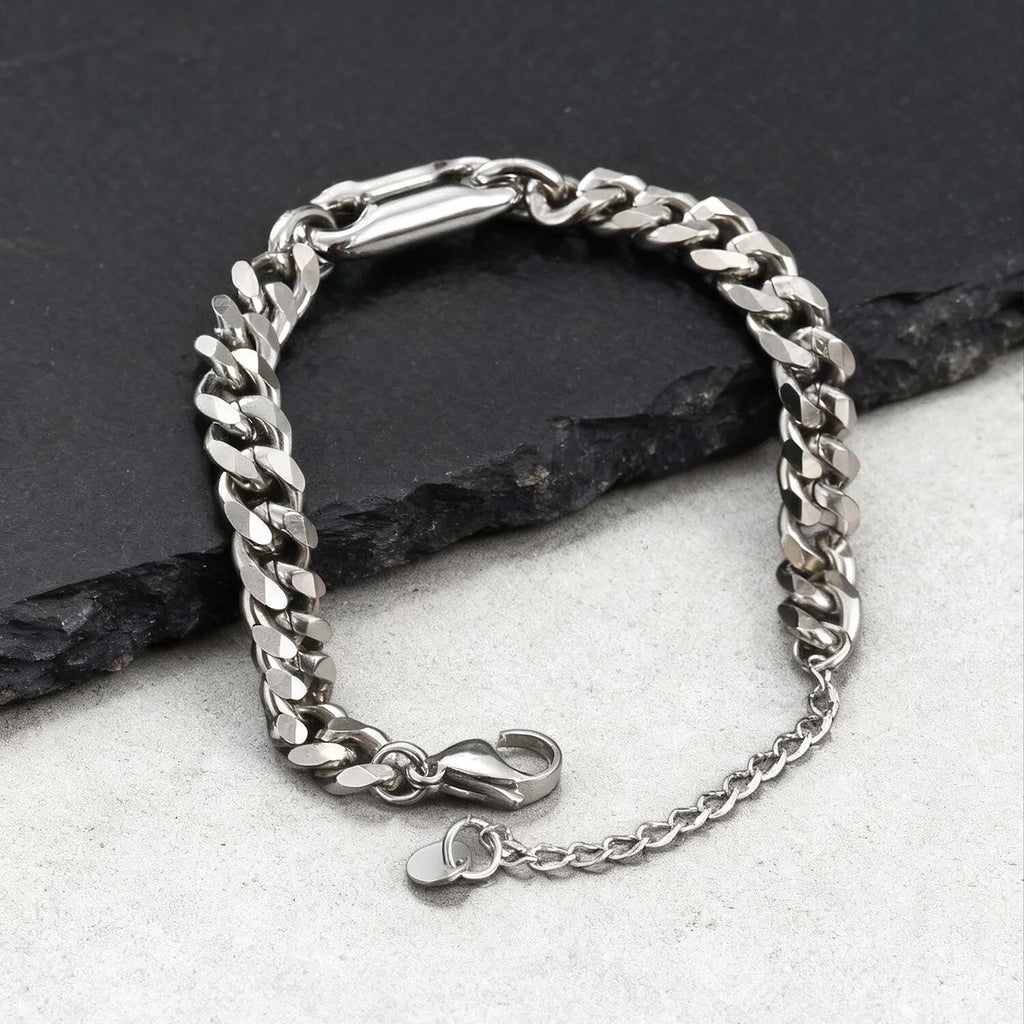 PENDRA Charm Cuban Bracelet