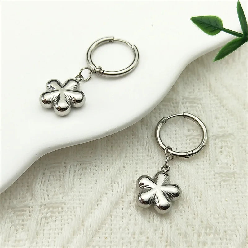 Stainless Steel Y2K Plum Blossom Hoop Earrings for Women Silver Color Aesthetics Flower Hip Hop Earring Jewelry EZZZ796-3S06