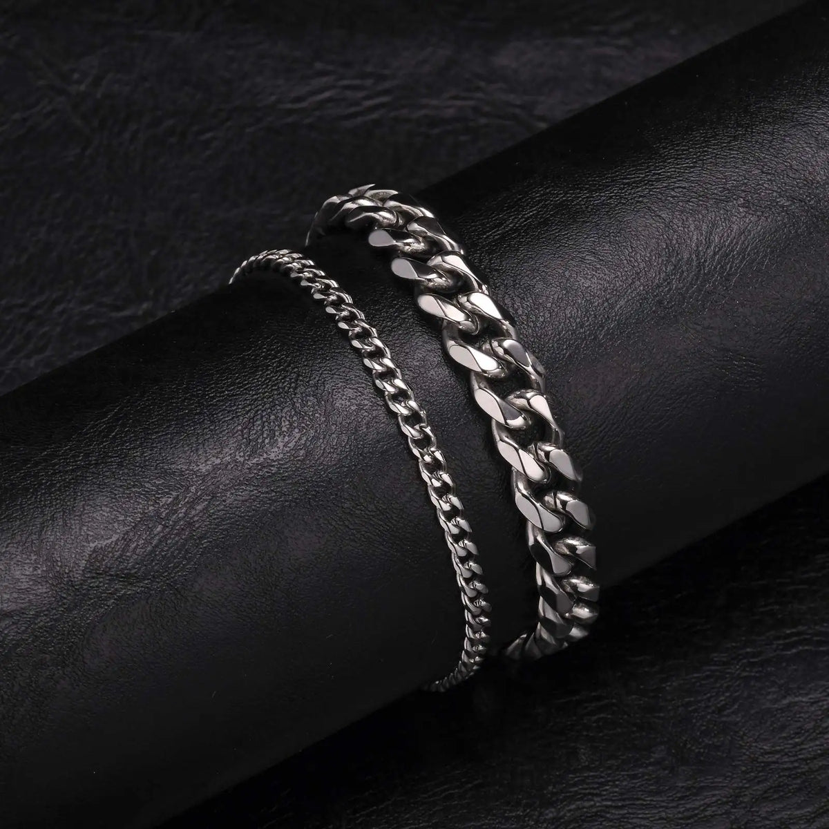 PENDRA Cuban Black Bracelet