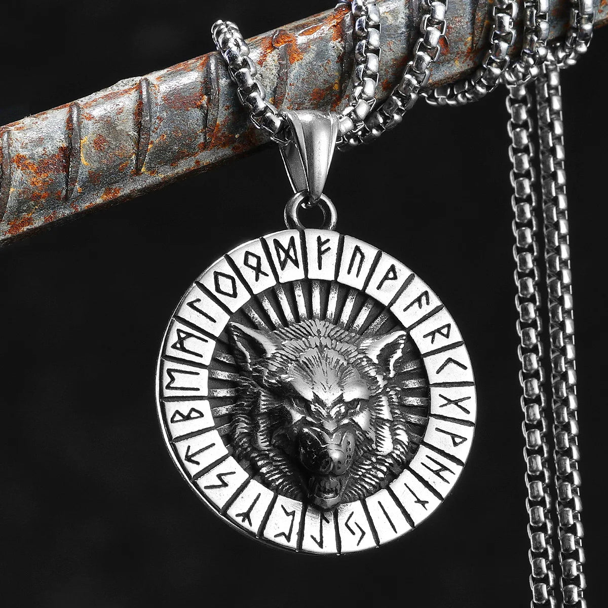 PENDRA Uliorin Viking Rune Necklace