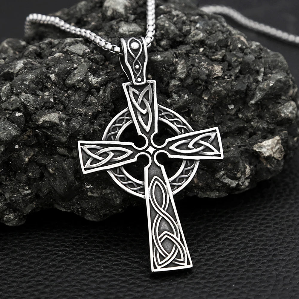 PENDRA Celticknot Nordic Celtic Knot Pendant