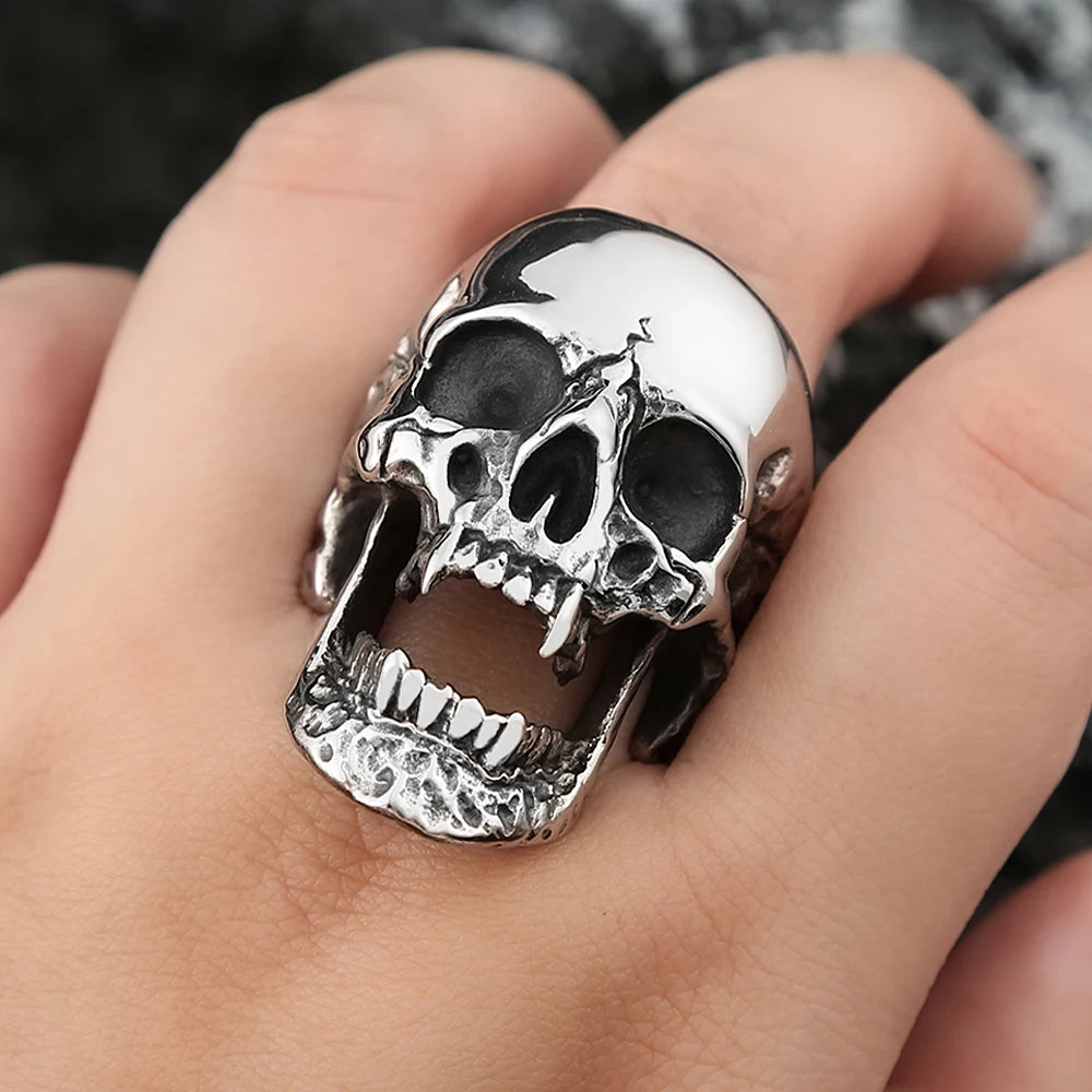 PENDRA Vampireskull High Polish Gothic Ring